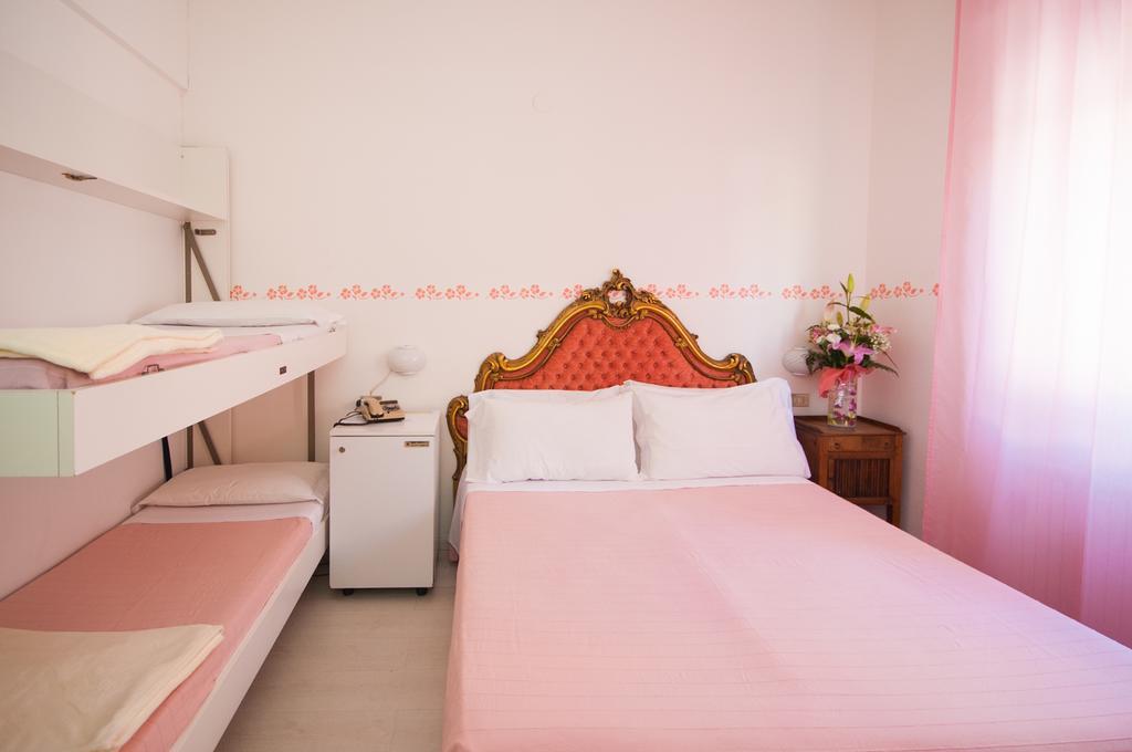 Hotel Giongo Споторно Екстериор снимка