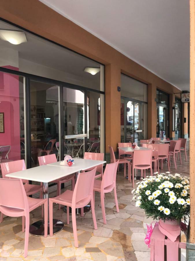 Hotel Giongo Споторно Екстериор снимка